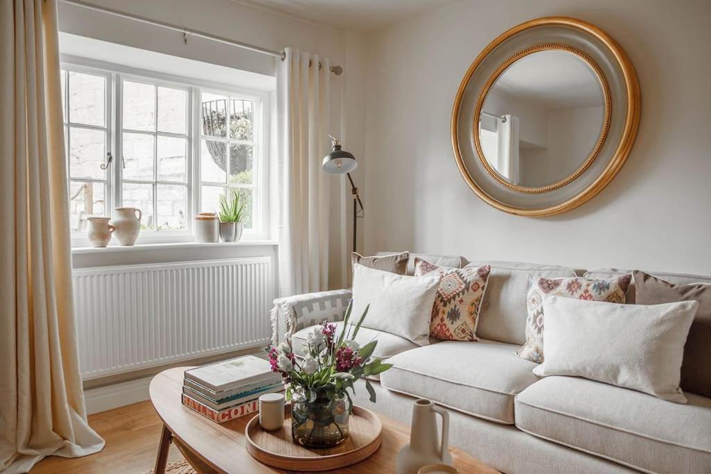 Stylish Painswick Getaway Villa Bagian luar foto