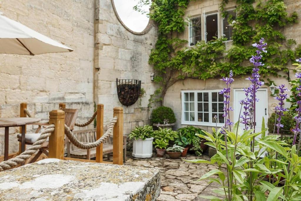 Stylish Painswick Getaway Villa Bagian luar foto