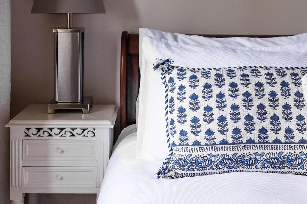 Stylish Painswick Getaway Villa Bagian luar foto