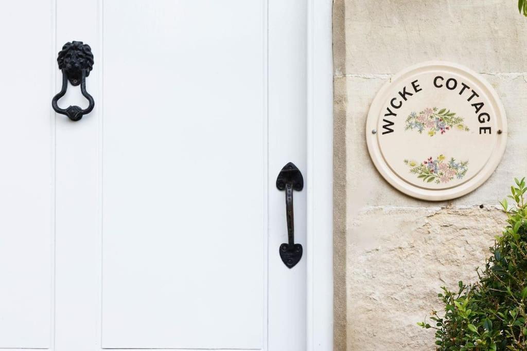 Stylish Painswick Getaway Villa Bagian luar foto